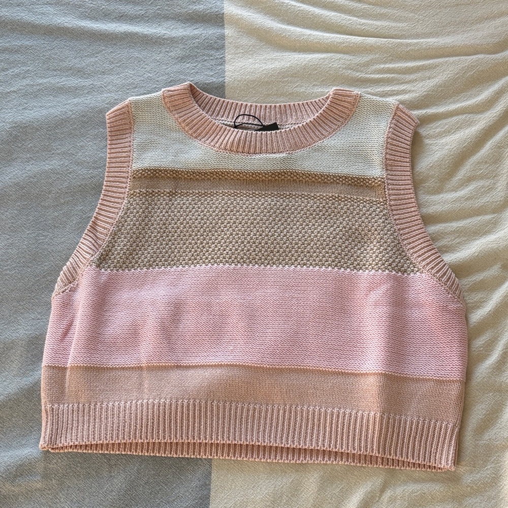 NEW LE Lia Women's Pink and Beige Sleeveless Knit Top